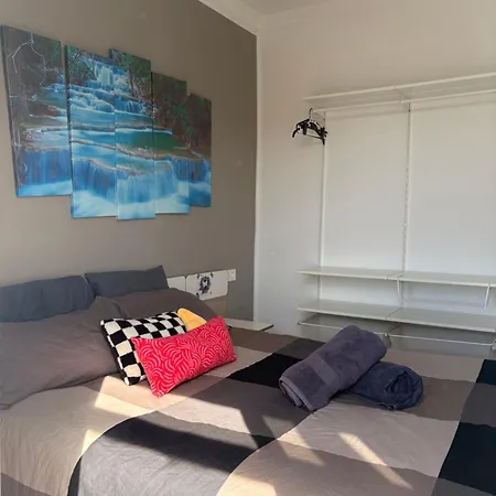 Coliving Lopez بيت ضيافة *